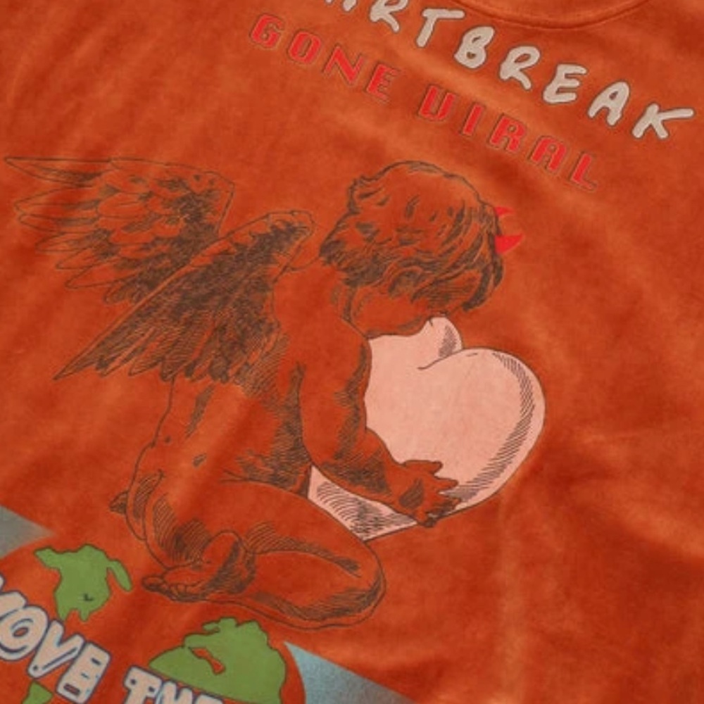 BOYS LIE HEARTBREAK GONE VIRAL VELOUR SWEATSHIRT - Picture 5 of 11